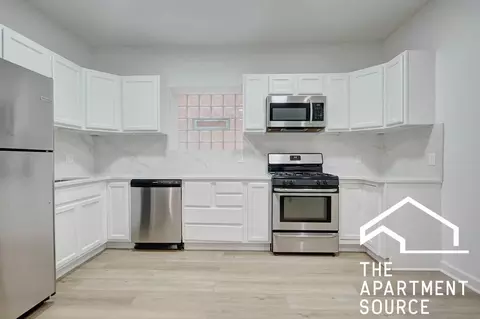 1042 N Kedzie Ave #G, Chicago, IL 60651