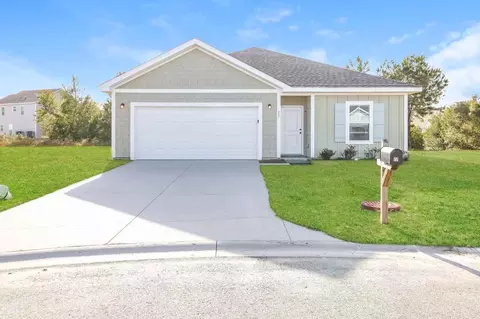 77 Laura Ct, Brunswick, GA 31525