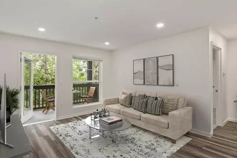 23028 27th Ave SE, Bothell, WA 98021