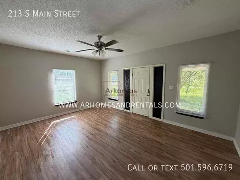 213 S Main St, Beebe, AR 72012 photo 2