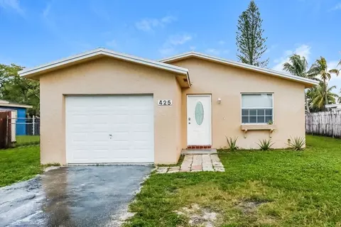 425 SW 74th Ave, North Lauderdale, FL 33068