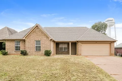 355 Village Dr, Oakland, TN 38060