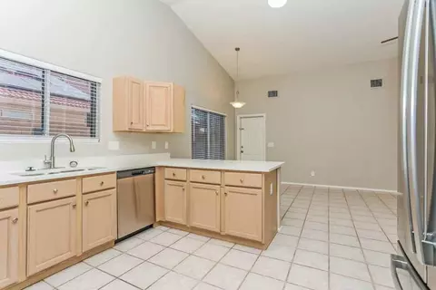 9183 Elderberry St, Tucson, AZ 85747 photo 7
