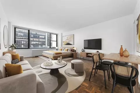 Undisclosed, New York, NY 10019