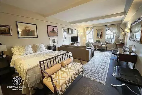 Undisclosed, New York, NY 10019