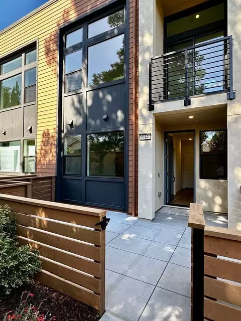 10440 Elm Cir, Saratoga, CA 95070