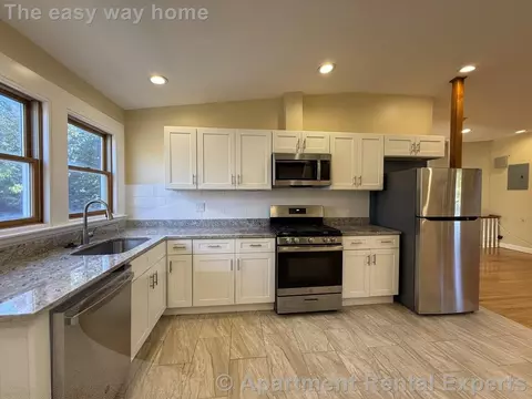 26 River St #3, Cambridge, MA 02139