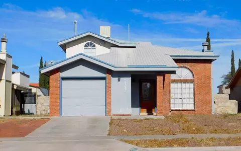 11345 David Carrasco Dr, El Paso, TX 79936