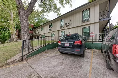 306 E 30th St, Austin, TX 78705