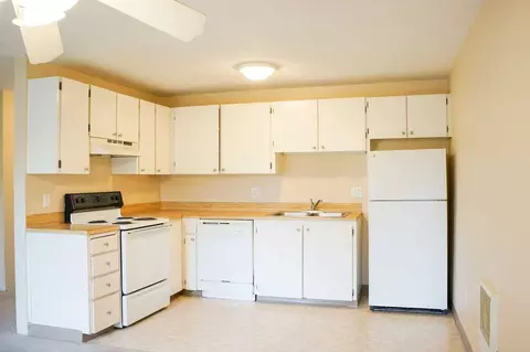 2775 NE Division St #X, Gresham, OR 97030 photo 4