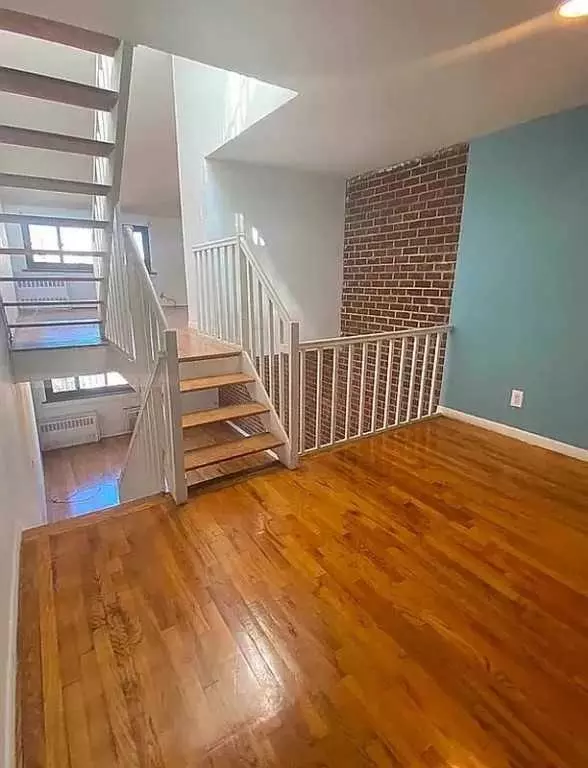  Undisclosed, New York, NY 10075 photo 3