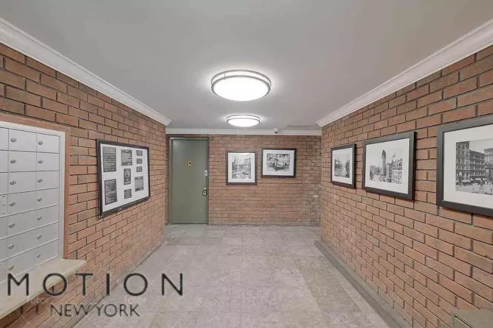  Undisclosed, New York, NY 10075 photo 6