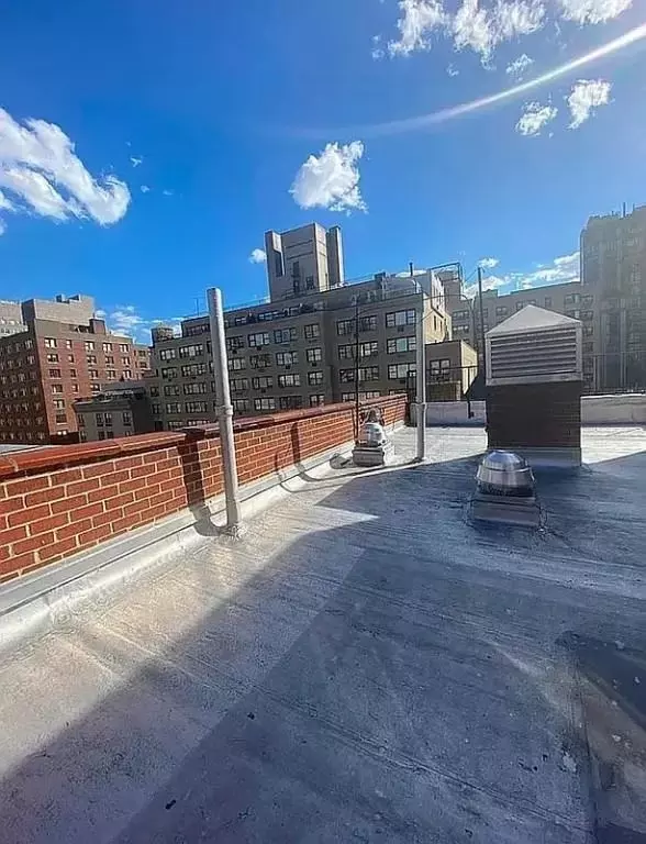  Undisclosed, New York, NY 10075 photo 4