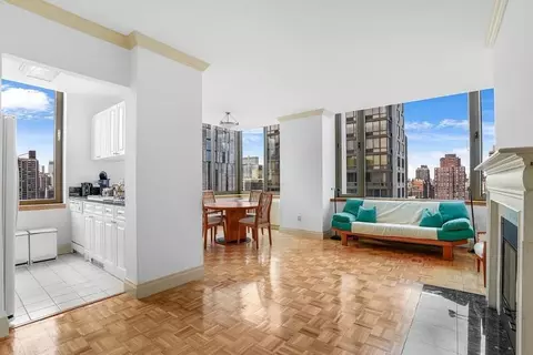 Undisclosed, New York, NY 10128