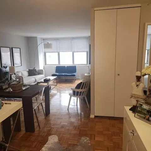 Undisclosed, New York, NY 10075