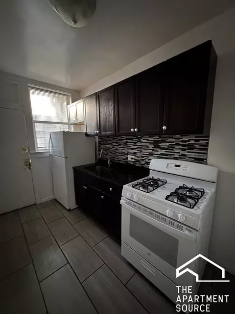 5662 N Ridge Ave #3A, Chicago, IL 60660