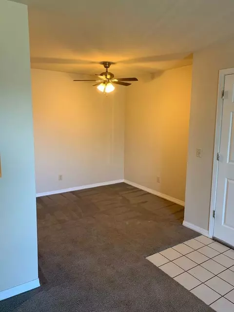 2400 Mcfarland Dr, West Plains, MO 65775