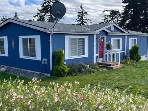 838 Nettle Rd, Greenbank, WA 98253