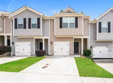412 Highwood Ln, East Point, GA 30344