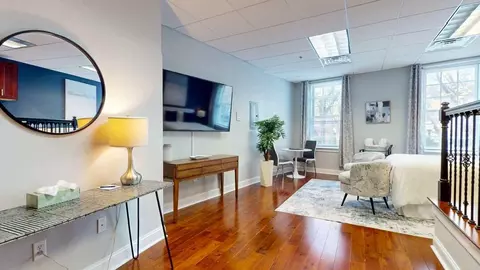 15 Union St #1, Boston, MA 02108