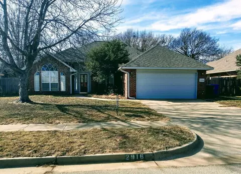 2916 Glasgow Dr, Norman, OK 73072