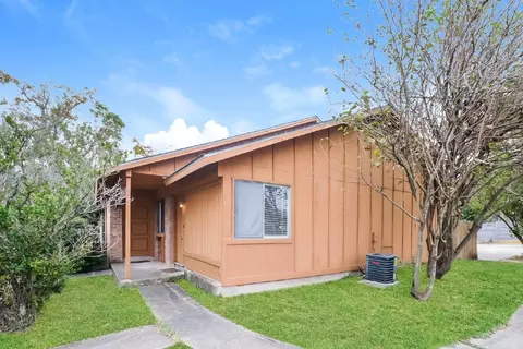 323 W William Cannon Dr, Austin, TX 78745