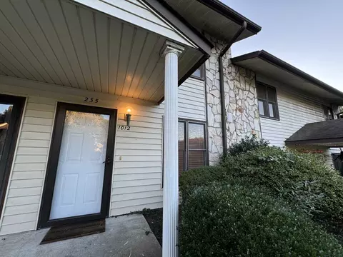 1012 Cedar Place Ct, Winston Salem, NC 27107