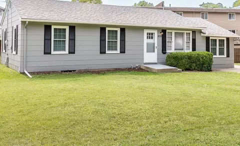 419 W 87th St, Kansas City, MO 64114