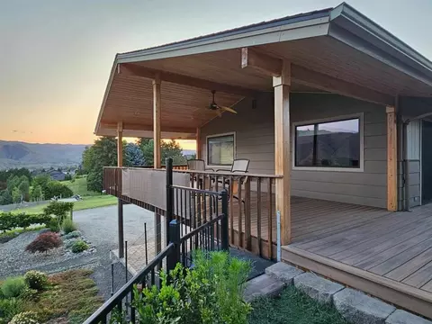 2091 8th St SE, East Wenatchee, WA 98802