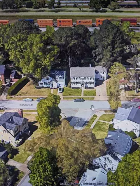 1482 Meads Rd, Norfolk, VA 23505