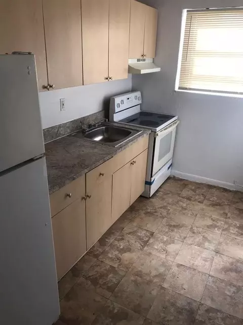 1805 NW 2nd Ct, Miami, FL 33136