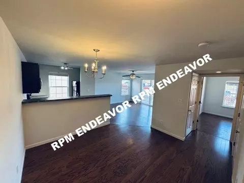 1124 Saravalle Dr, St. Peters, MO 63376