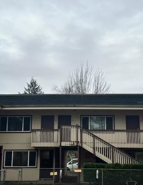 13746 SE Powell Blvd #09, Portland, OR 97236