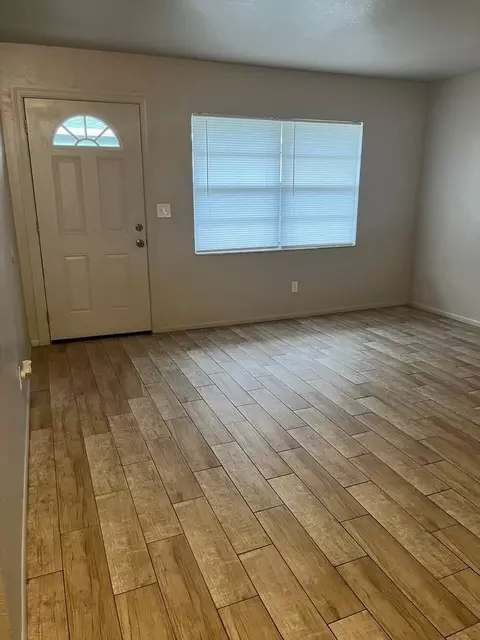 3725 66th Ave N #B, Pinellas Park, FL 33781