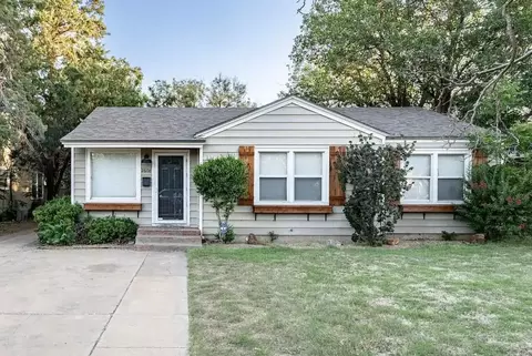 2608 32nd St, Lubbock, TX 79410