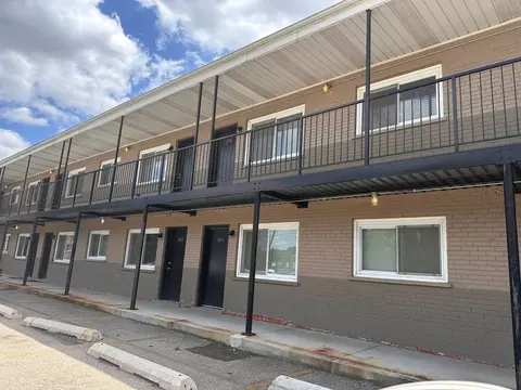 130 N President St #165, Wheaton, IL 60187