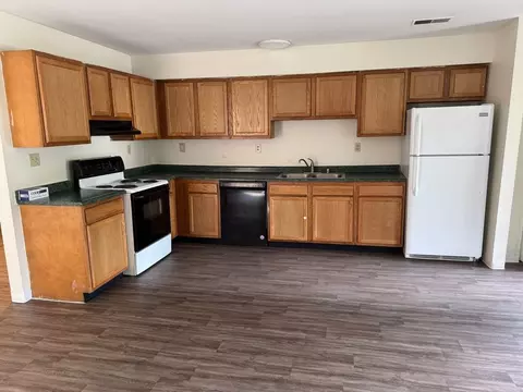 1135 S 2nd St #1135-102, Louisville, KY 40203