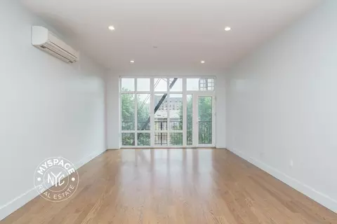 101 Varet St #2B, Brooklyn, NY 11206