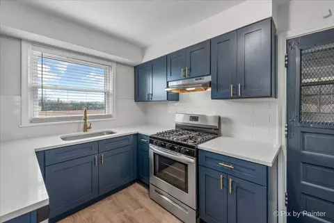 2721 W Berwyn Ave #1, Chicago, IL 60625