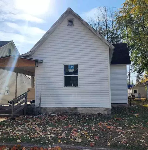 831 Helm St, Logansport, IN 46947