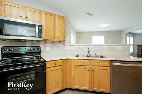 9469 W Lantern Ln, Pendleton, IN 46064 photo 6