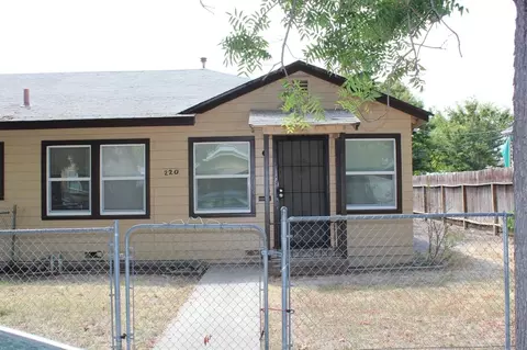 220 Ellis St, Stockton, CA 95204