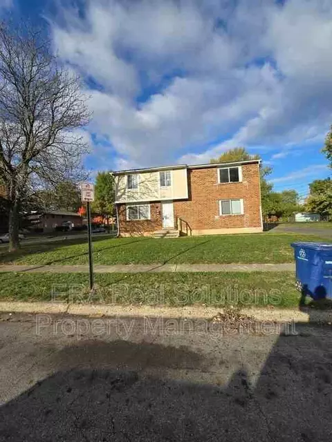 1620 Smith Rd, Columbus, OH 43207