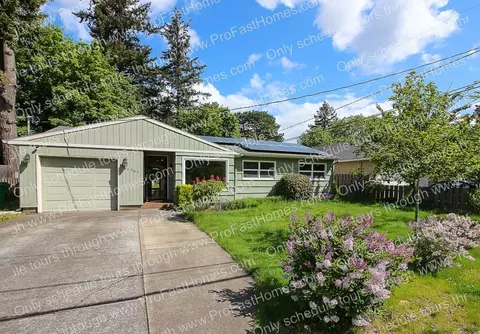 14909 SE Mill St, Portland, OR 97233