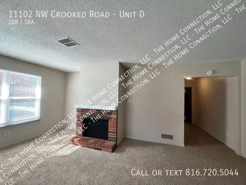 11102 NW Crooked Rd #D, Parkville, MO 64152