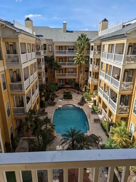 860 N Orange Ave, Orlando, FL 32801