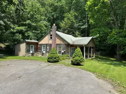 150 Smith St, Elk Park, NC 28622