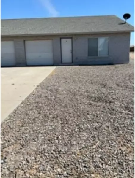 10787 W Carousel Dr #B, Arizona City, AZ 85123