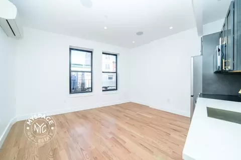 340 Broadway #3F, Brooklyn, NY 11211