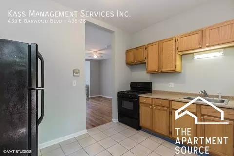 435 E Oakwood Blvd #35, Chicago, IL 60653